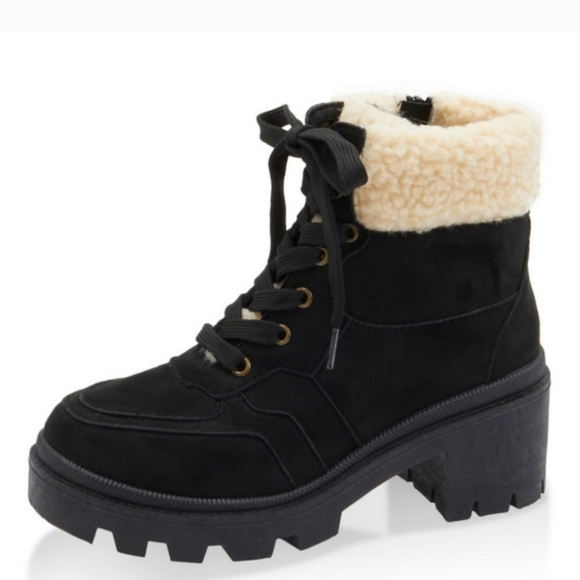 Winter Boots - Picture 4 of 8